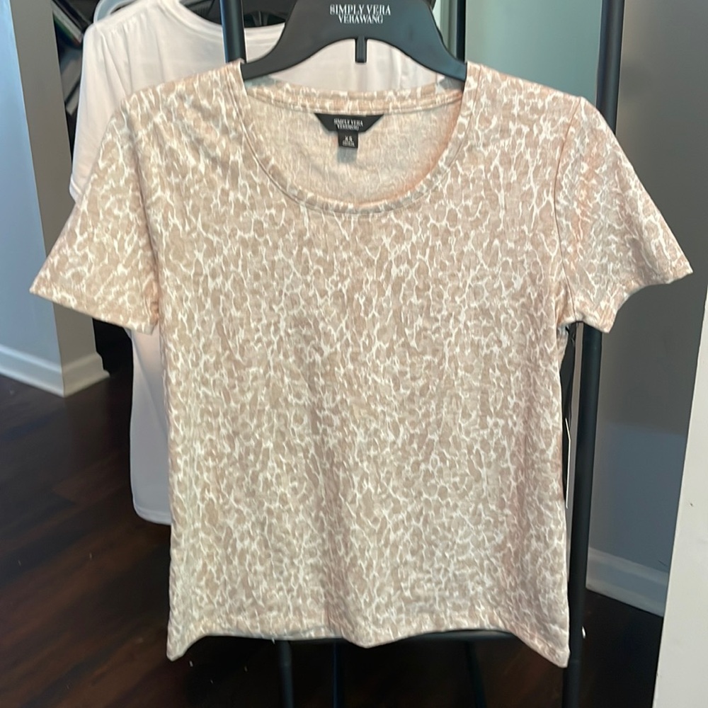 Vera Wang XS Tan Animal Print Short Sleeve Tee